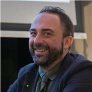 Laureato in lettere e giurisprudenza per lezioni private su materie umanistiche